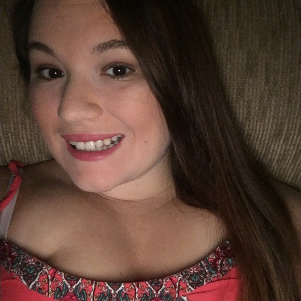 Meet your Posher, Kelly